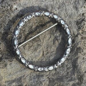 Vintage Sterling Silver Decorative Round Brooch Pin - Women's Jewelry 925